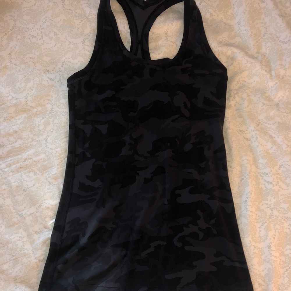 Lululemon black camo tank top